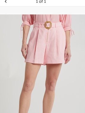 Army Brook Pink High-Waist Pleated Shorts with Decorative Belt